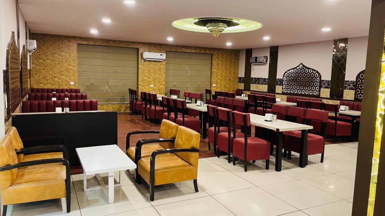 Hotel Kuber - Sonipat Murthal Rāi Kültér fotó